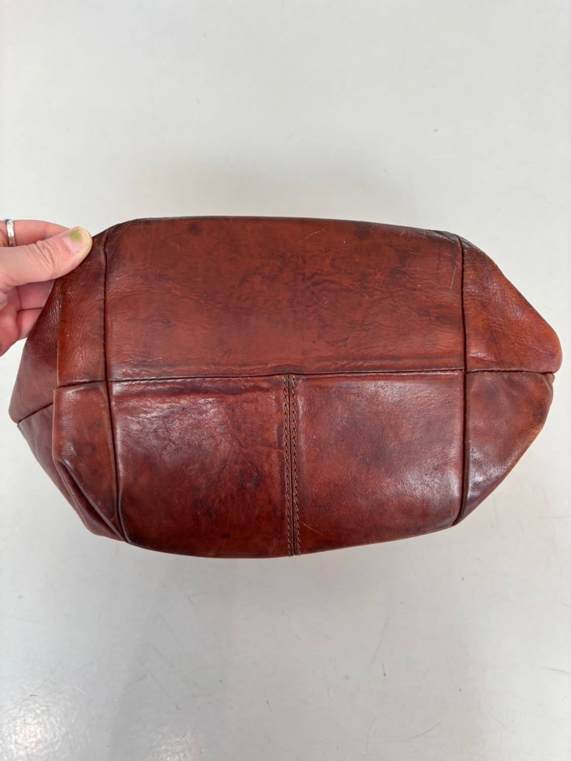 Nicole St Gilles Leather Bag 상품이미지4