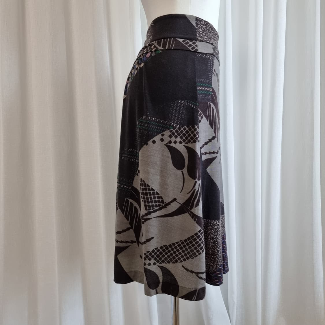 에트로 ETRO 니트 밴딩 스커트 치마 (30-31인치/표기44) 상태굿 상품이미지2