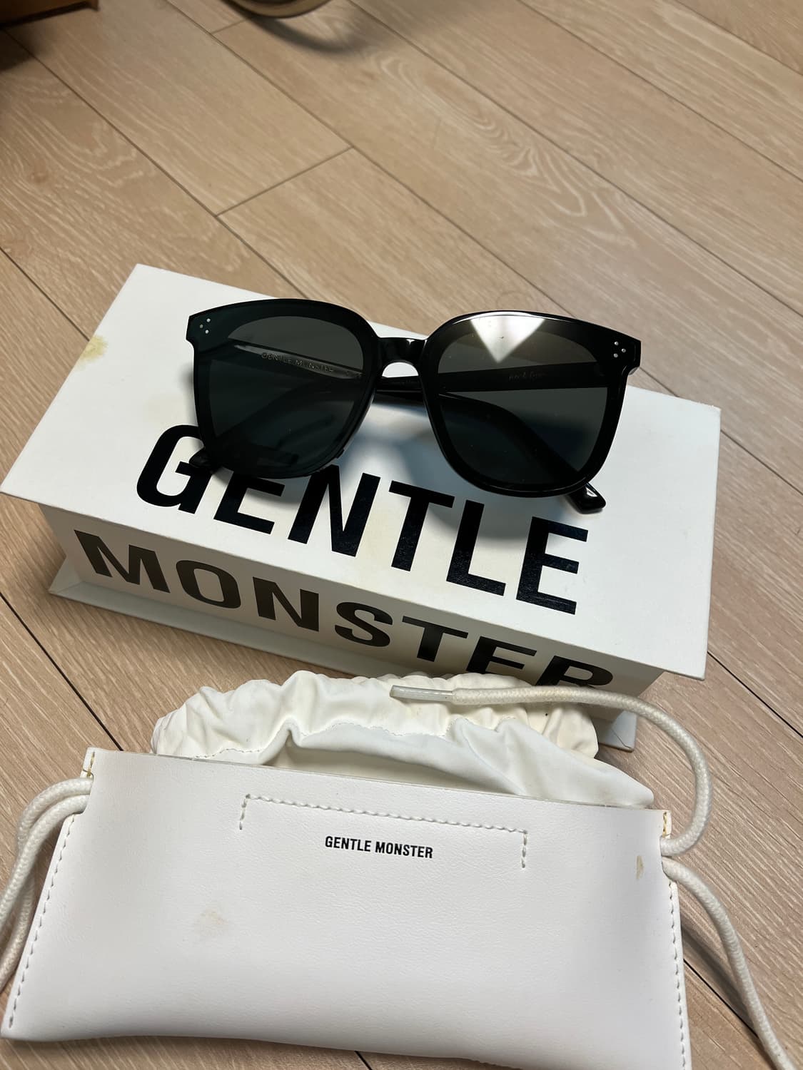 젠틀몬스터 선글라스 잭바이 팝니다 상품이미지1