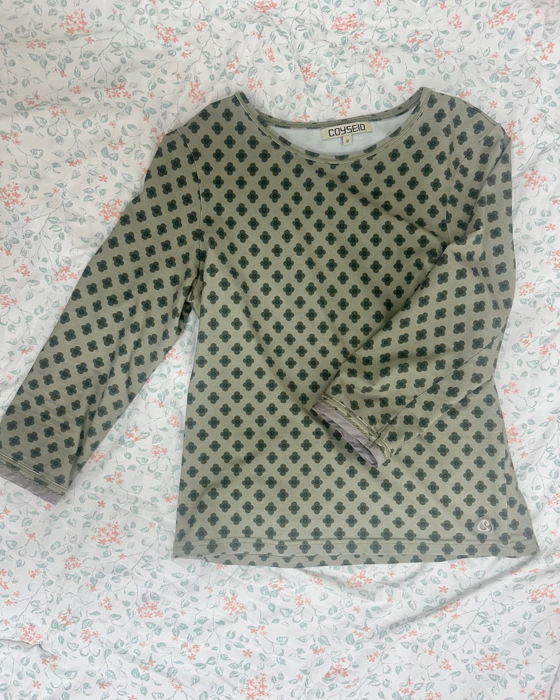 FLOWER CAPRI SLEEVE LIGHT KHAKI 상품이미지1