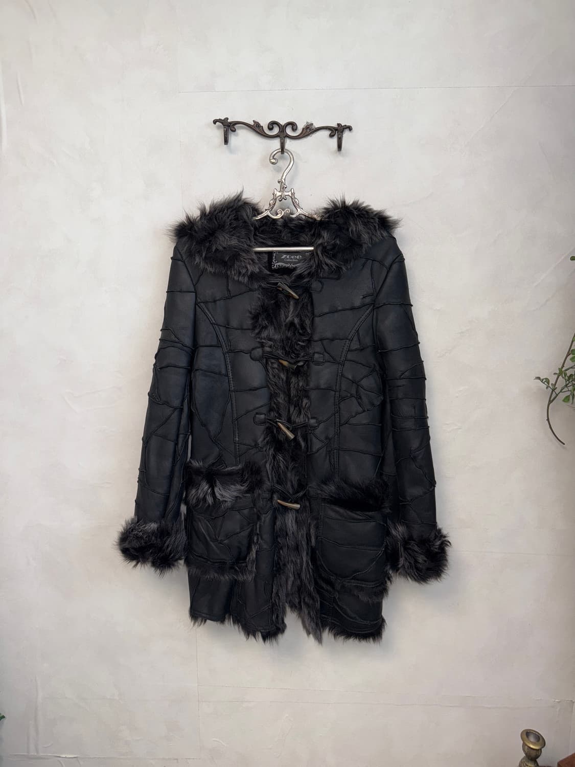 Black grunge patch duffle hood mustang 상품이미지1