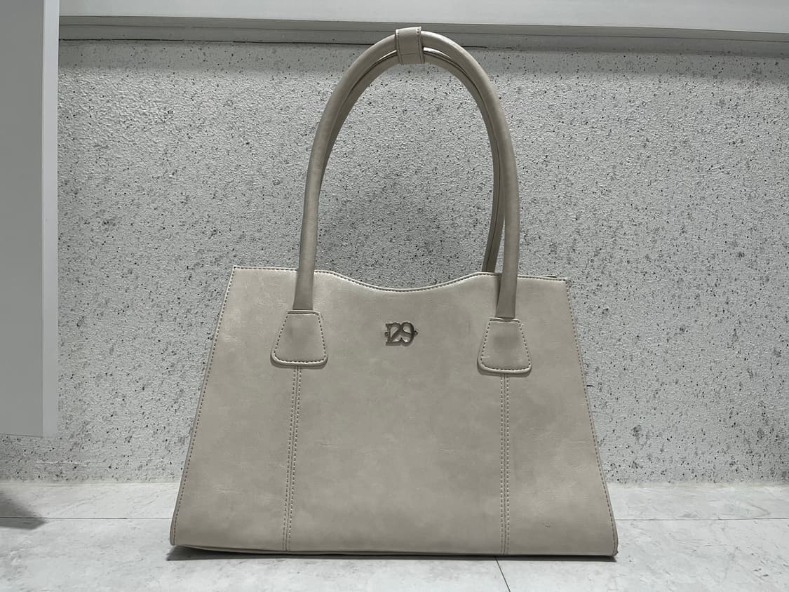 일리고 핸드백 화이트 상품이미지1