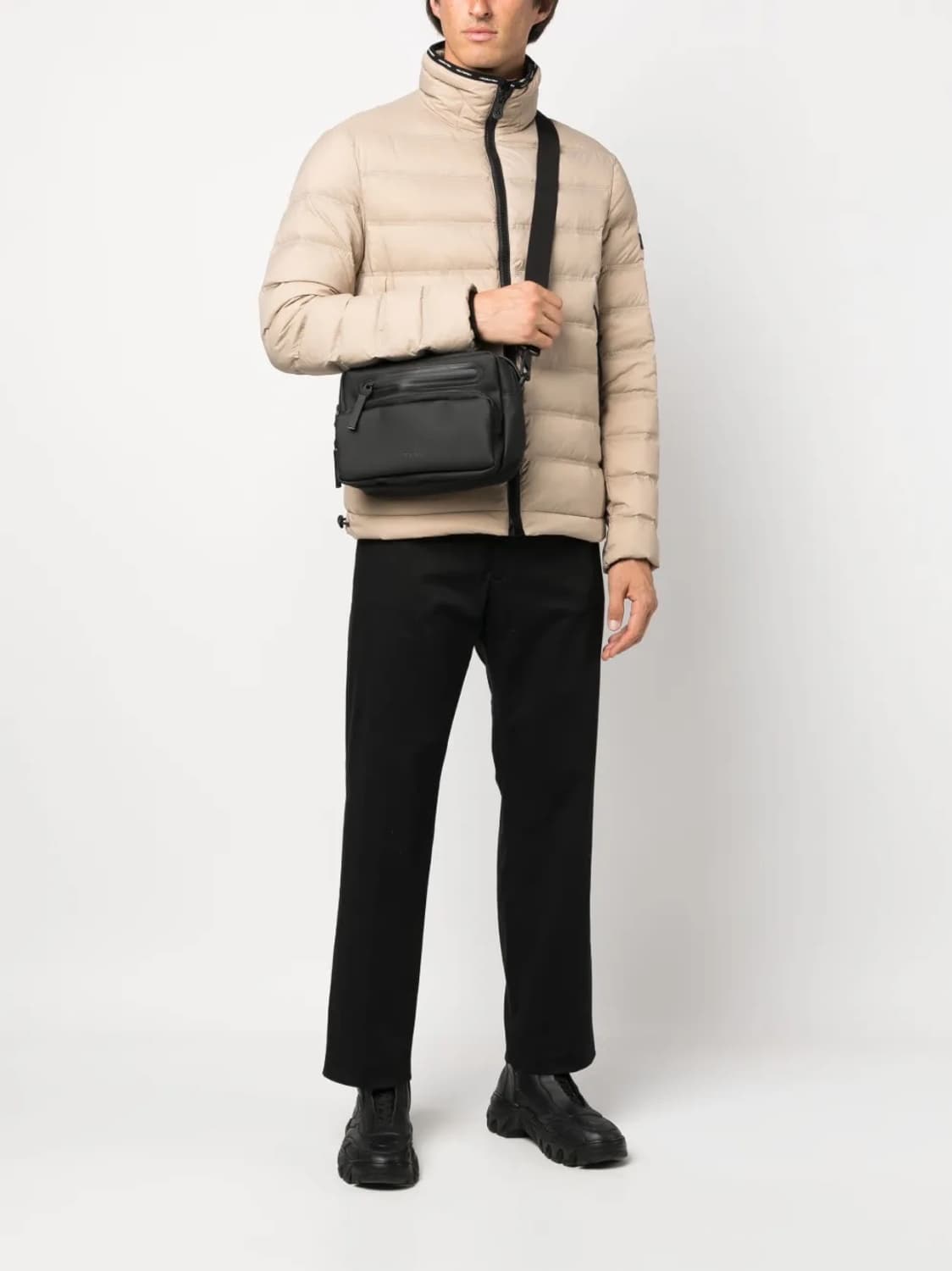 레인즈 카고박스 숄더백 블랙 상품이미지1