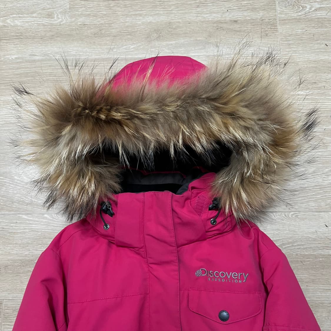 디스커버리 여성 구스다운 라쿤퍼 후드 숏패딩 점퍼 [핑크] S/90 상품이미지2