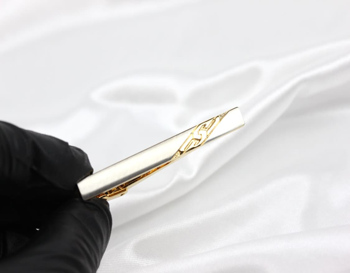 지방시 A등급 5.2cm 남자 명품 넥타이핀 상품이미지6