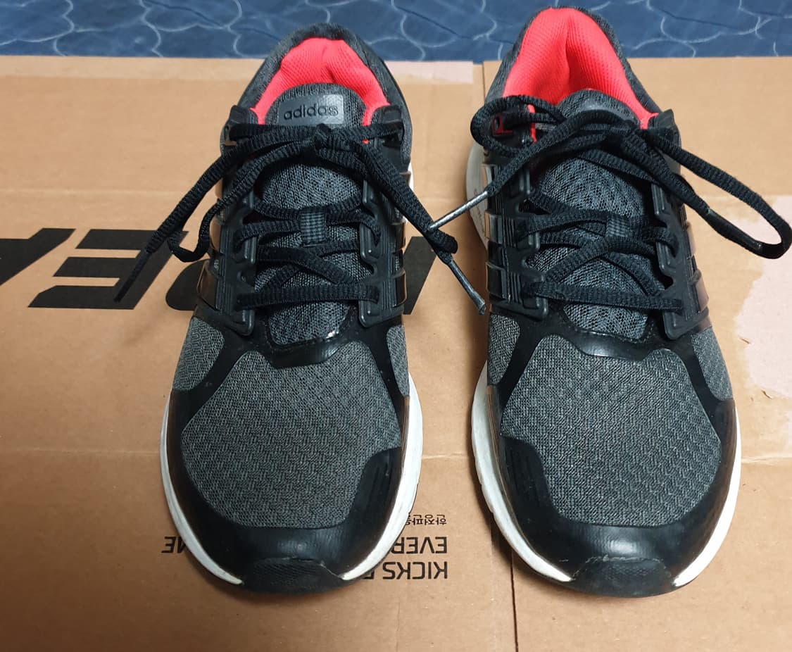 아디다스 듀라온 8 검/빨 런닝화 (250) 상품이미지1