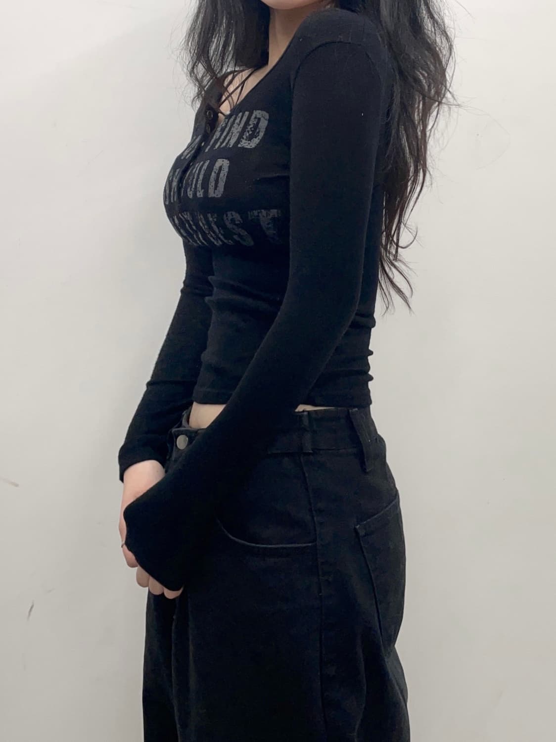 Lettering Button Detail Sleeve T 상품이미지2