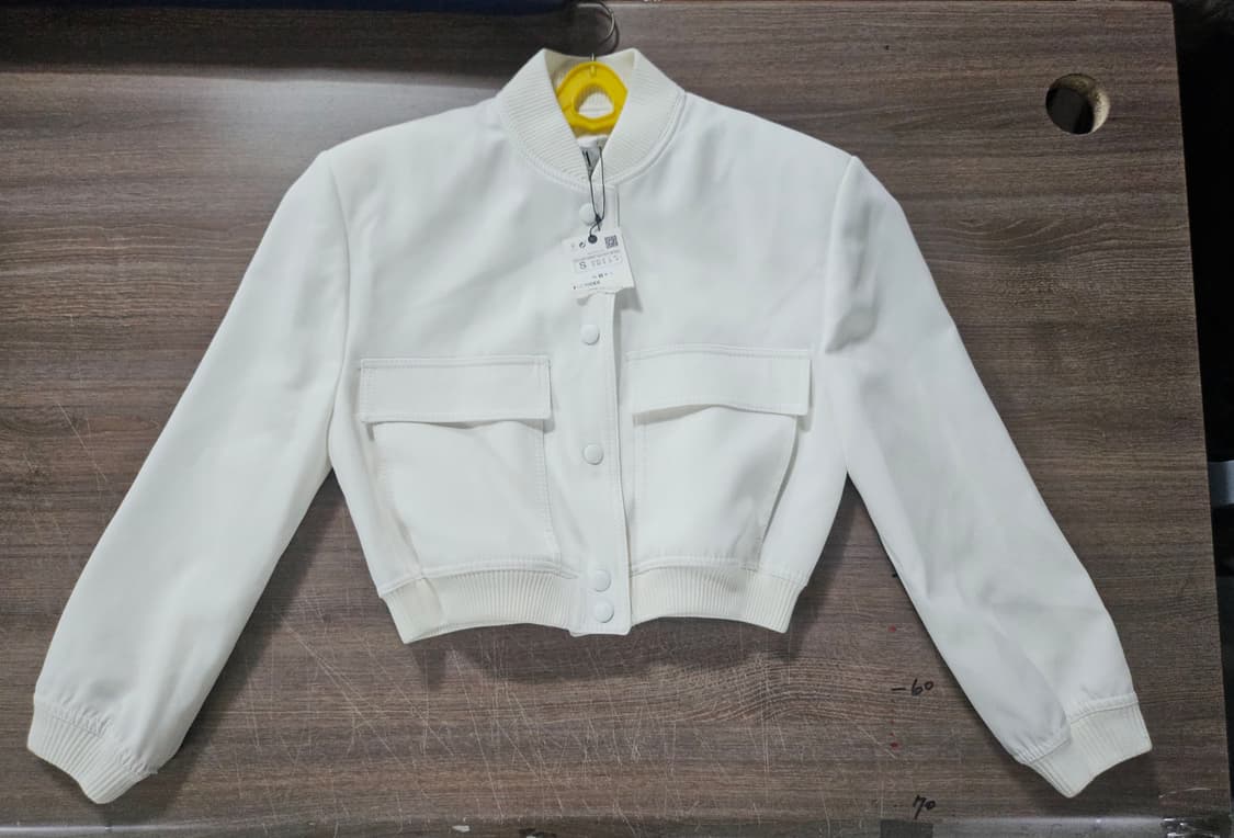 자라 화이트 크롭 봄버 자켓 S 상품이미지2