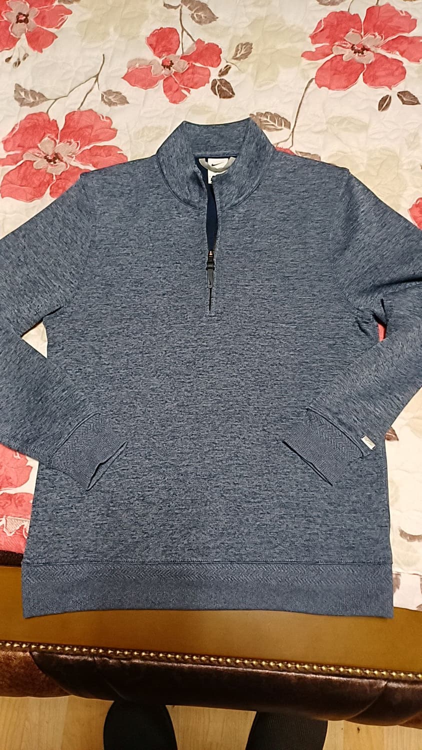 나이키골프 반집업긴팔 100 가슴53 기장71 상품이미지1