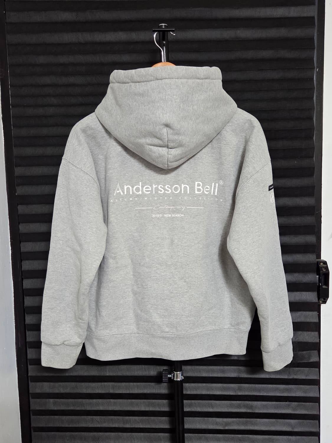 [앤더슨벨] 19A/W 컨템포러리 자수 로고 후드티 | 00055 상품이미지6