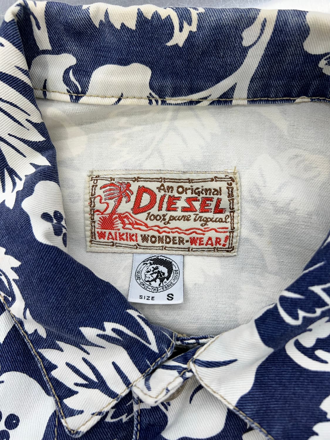 디젤 네이비 트로피칼 패턴 로고 트러커 자켓  상품이미지9