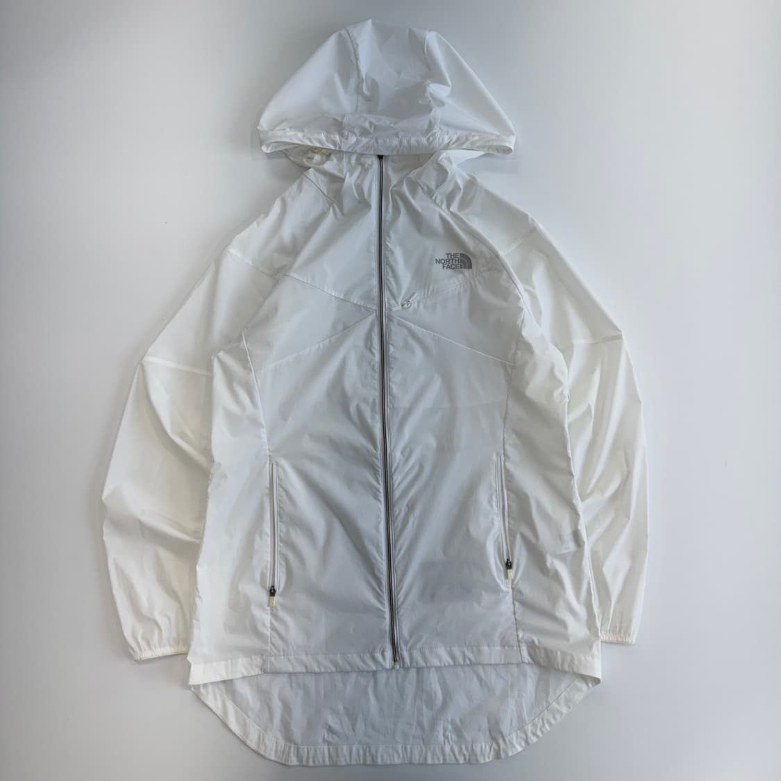 The north face 노스페이스 아이보리 바람막이 후드집업 상품이미지3