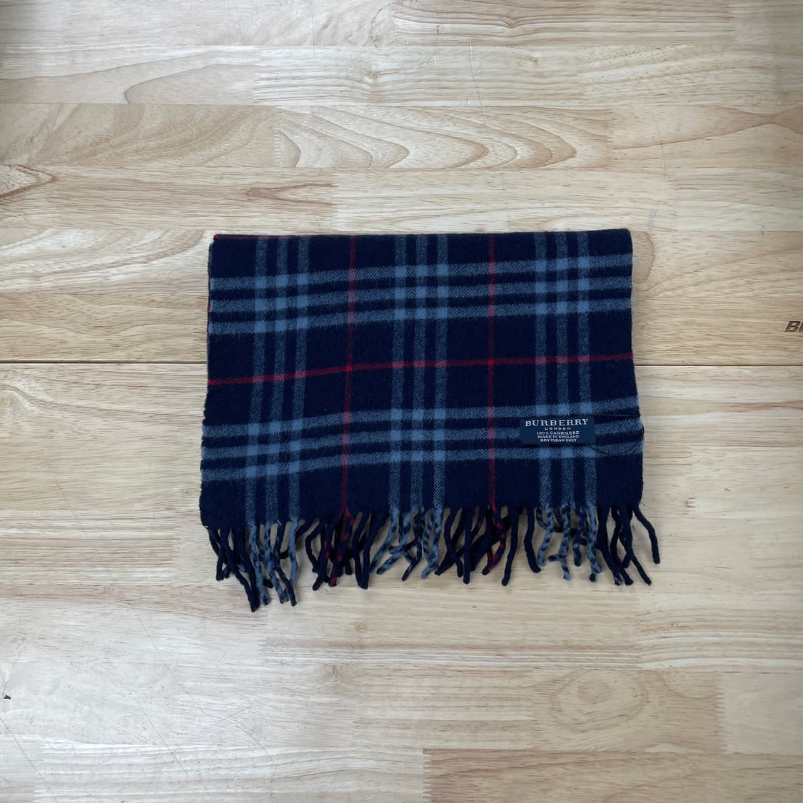 버버리 정품 캐시미어 머플러 네이비 상품이미지1