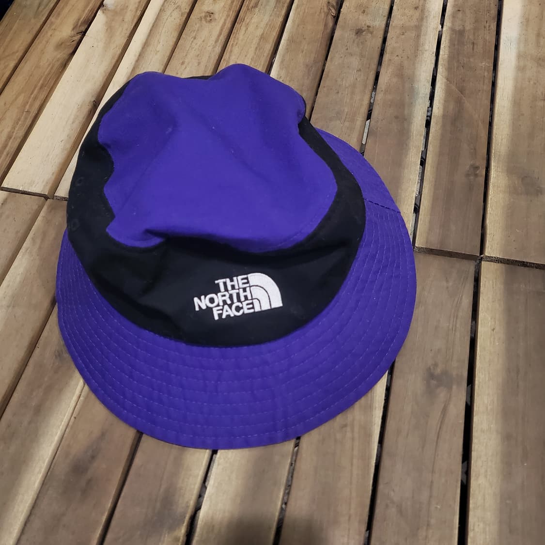 노스페이스 퍼플 블랙 등산 벙거지 모자  상품이미지1