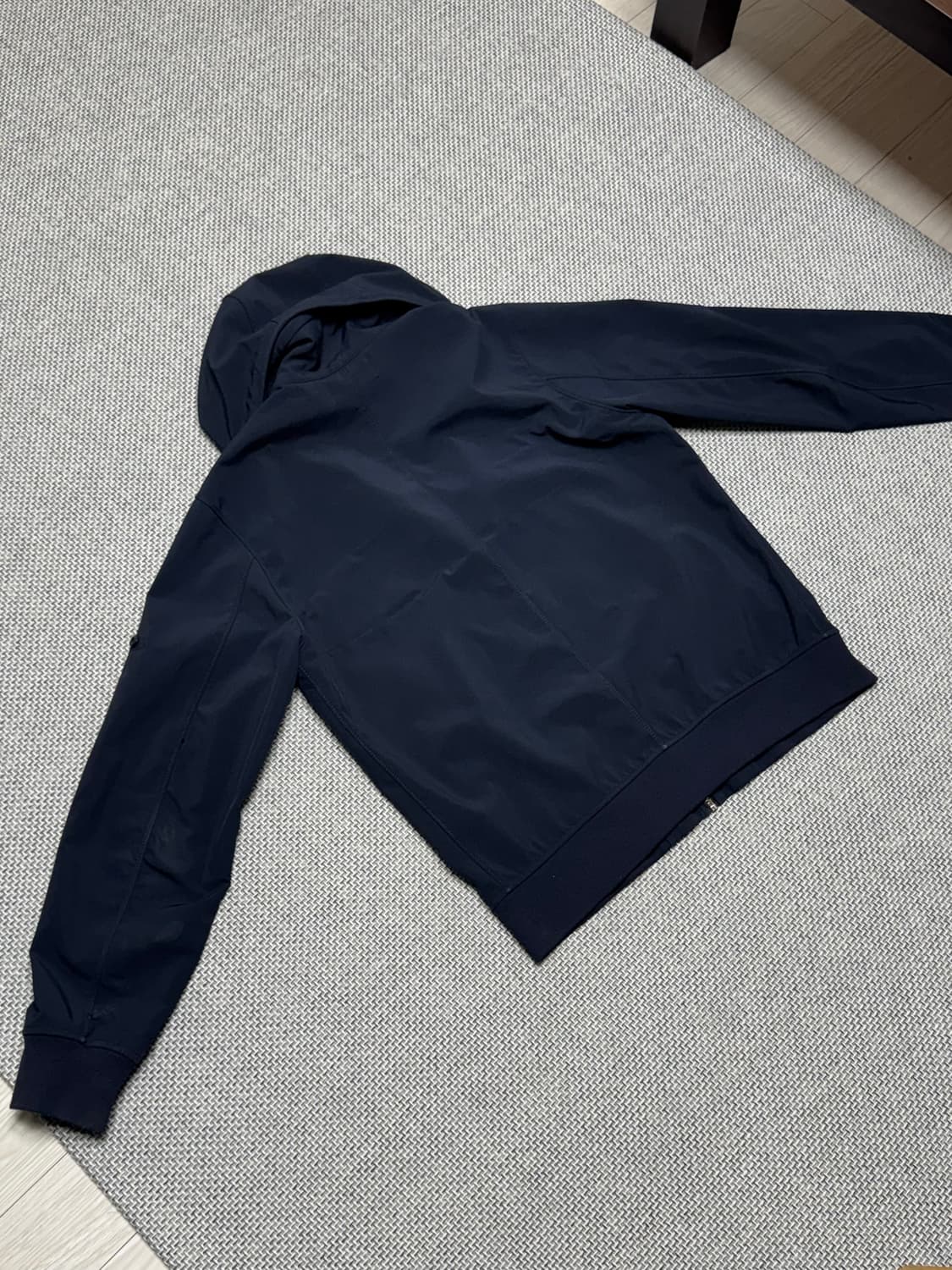 스톤아일랜드 라이트 소프트쉘 후드집업 상품이미지6