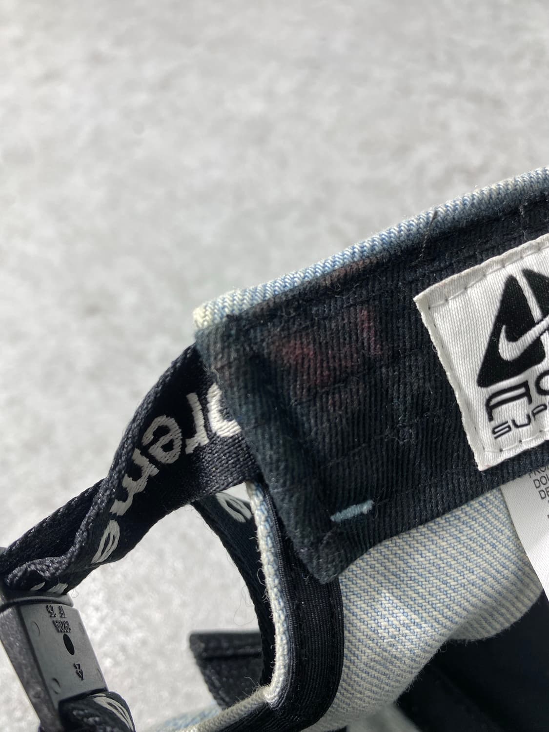 [OS] Nike ACG x Supreme 워시드 블루 데님 볼캡 상품이미지7