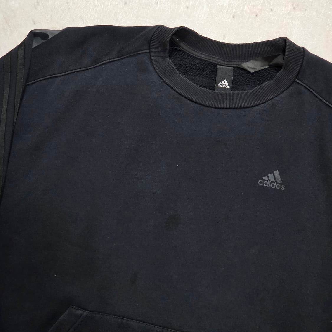 아디다스 약기모 사이드 트임 맨투맨 상품이미지2