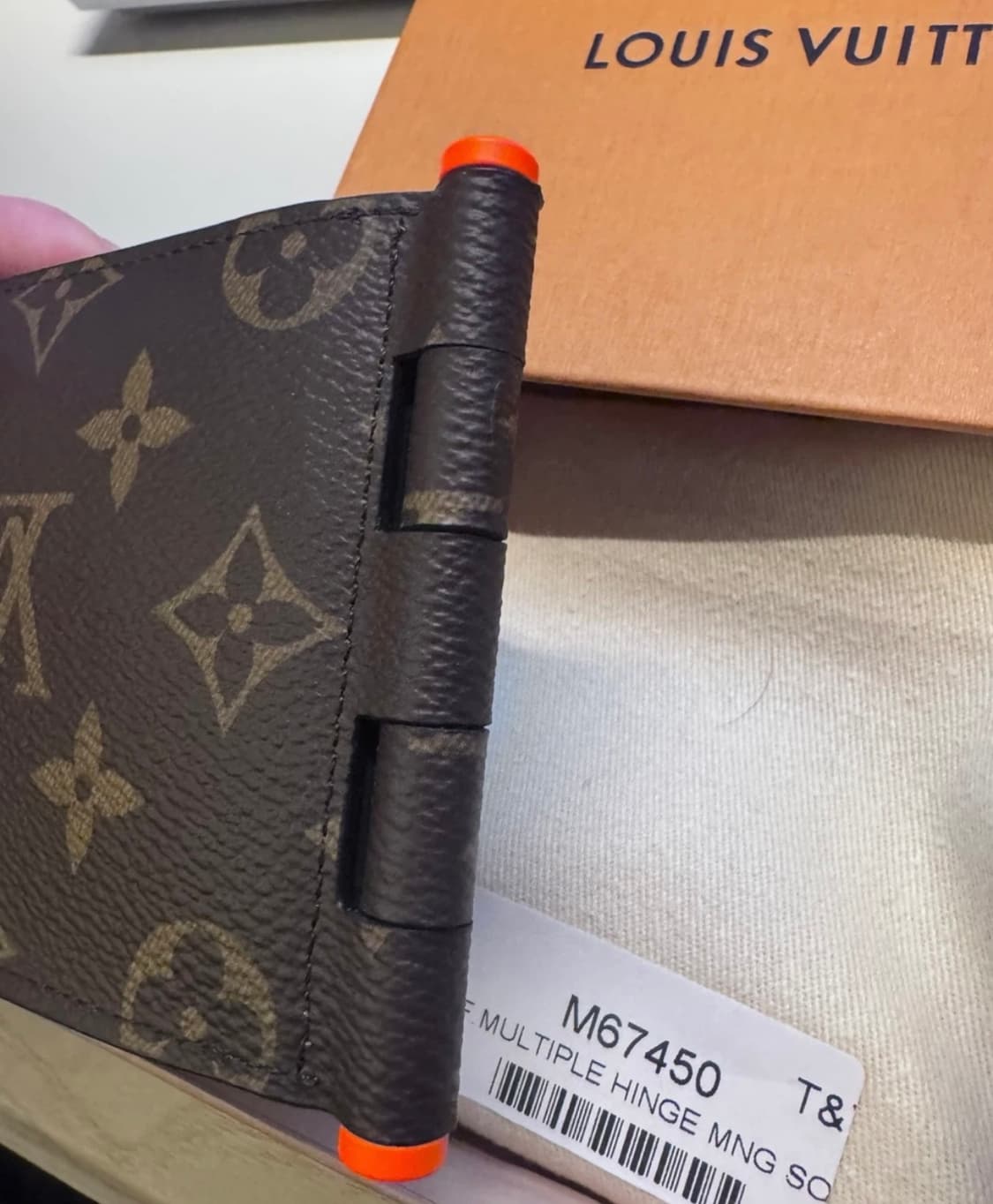 [새제품]루이비통 버질아블로 멀티플 반지갑 상품이미지4