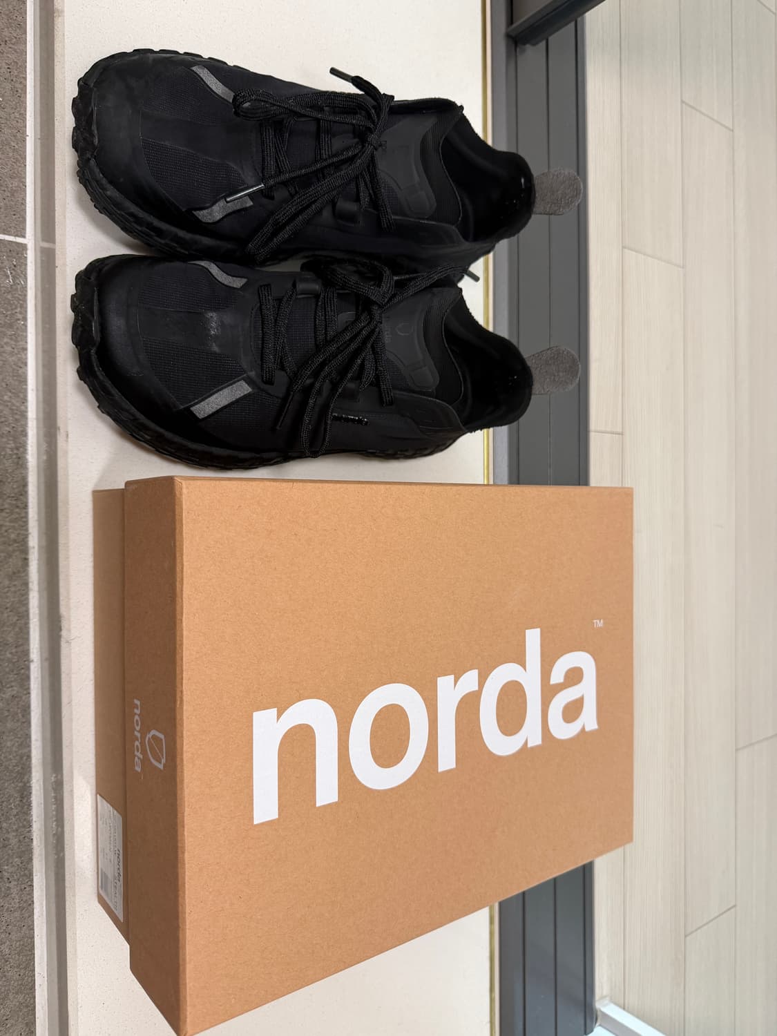 노다 001 블랙 우먼스 250 us8 상품이미지1