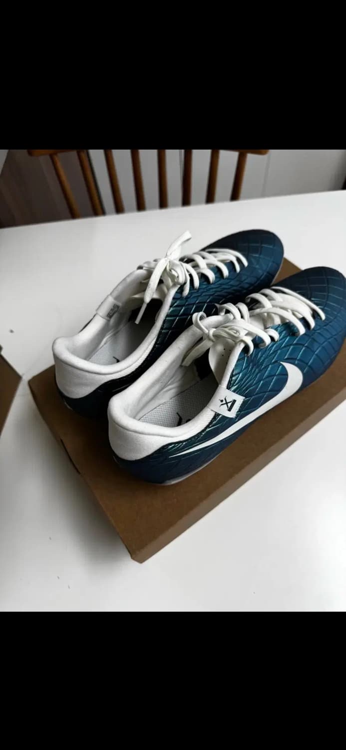 나이키 티엠포 30주년 레전드 10 아카데미 FG/MG 280 상품이미지4