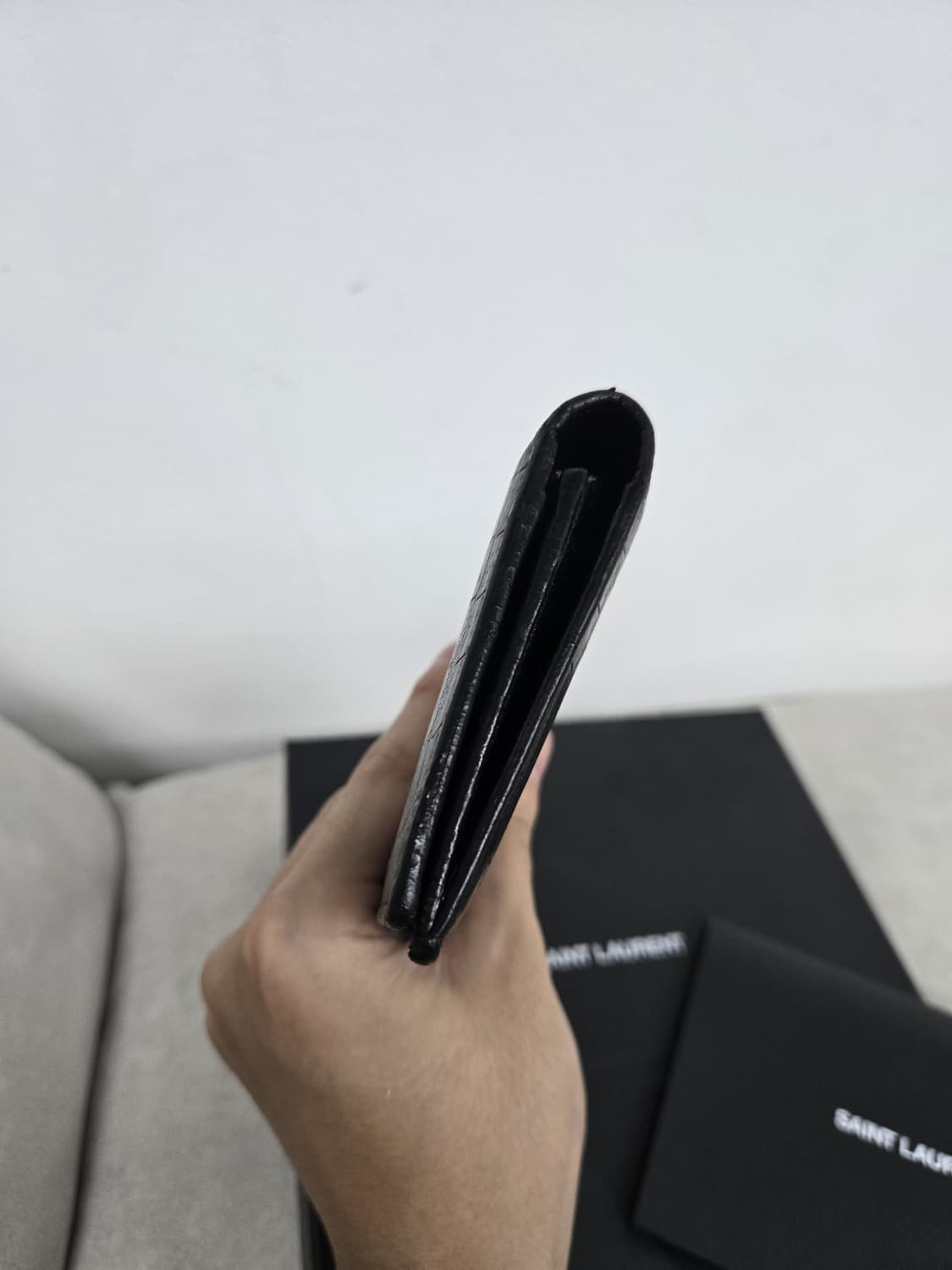 [보증서 A급]입생로랑 크로커다일 장지갑 상품이미지4