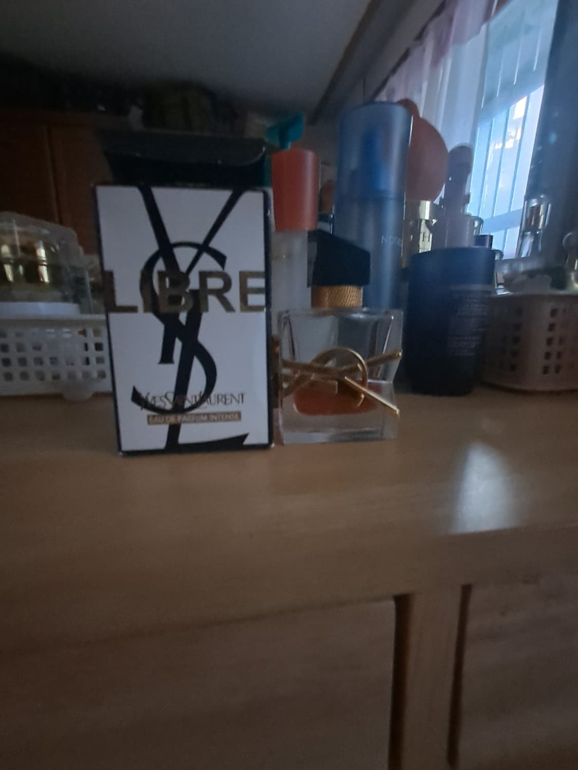 입생로랑 리브르 오 드 빠르펭 향수 30ml 상품이미지1