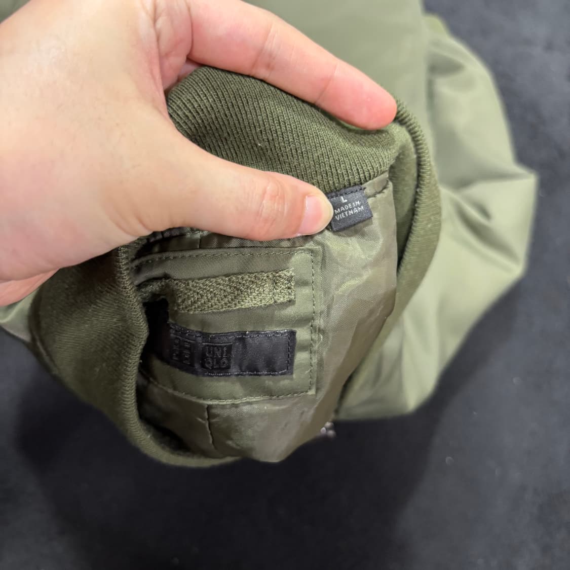 L 유니클로 카키 MA-1 항공점퍼 상품이미지3