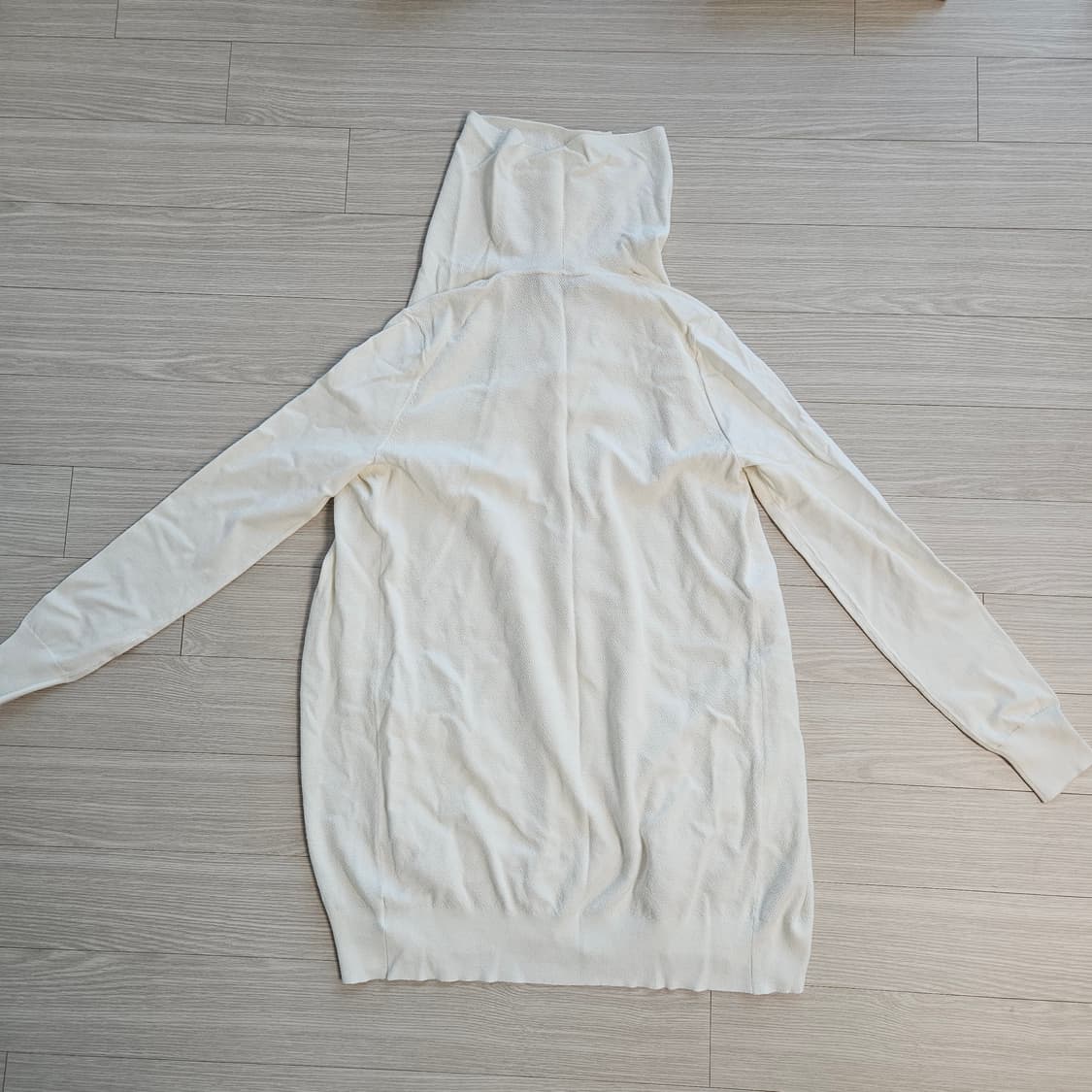 띠어리 화이트 니트 가디건 상품이미지2