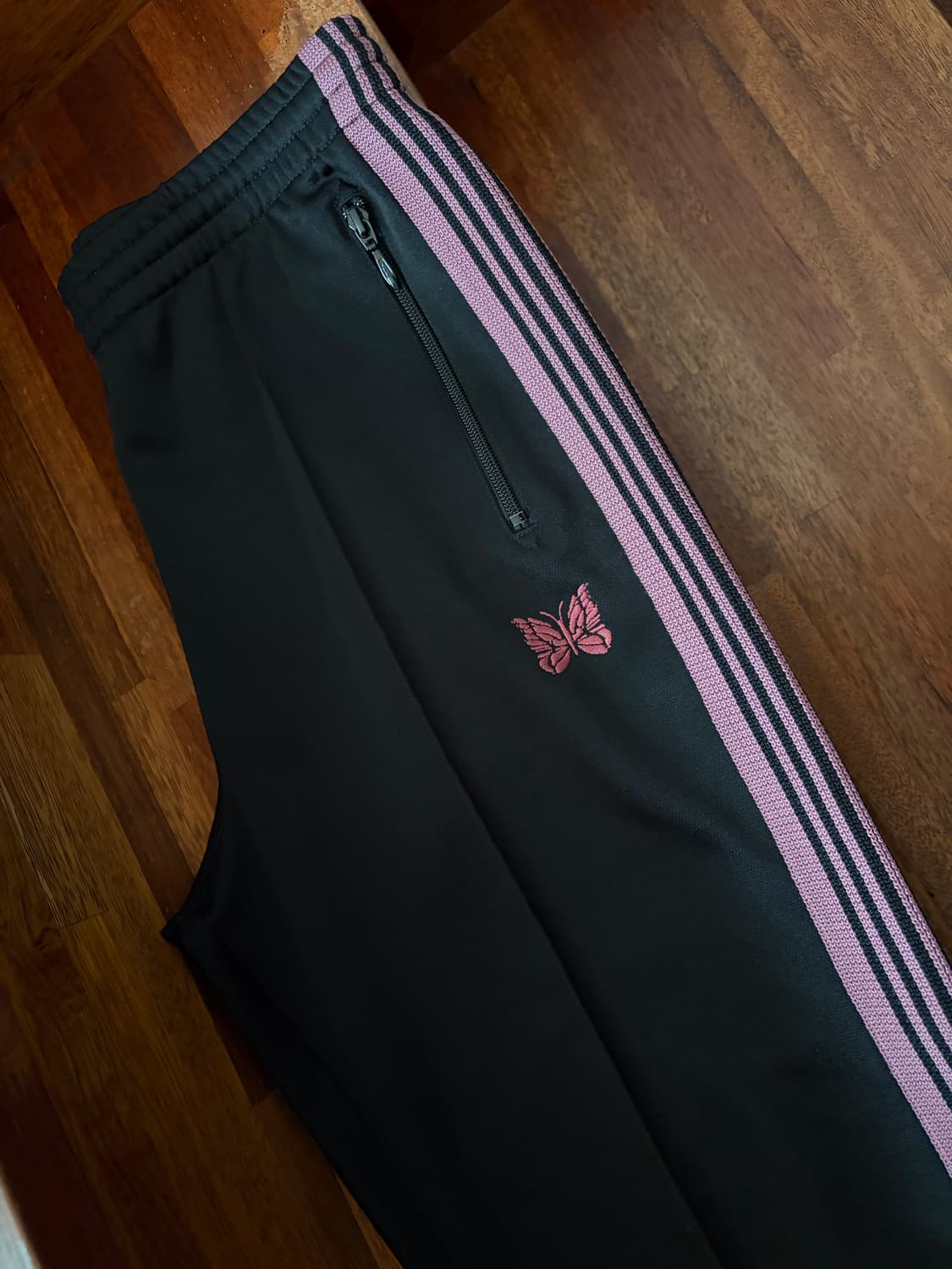 니들스 검핑 트랙 상의 하의 세트 팝니다. 상품이미지4