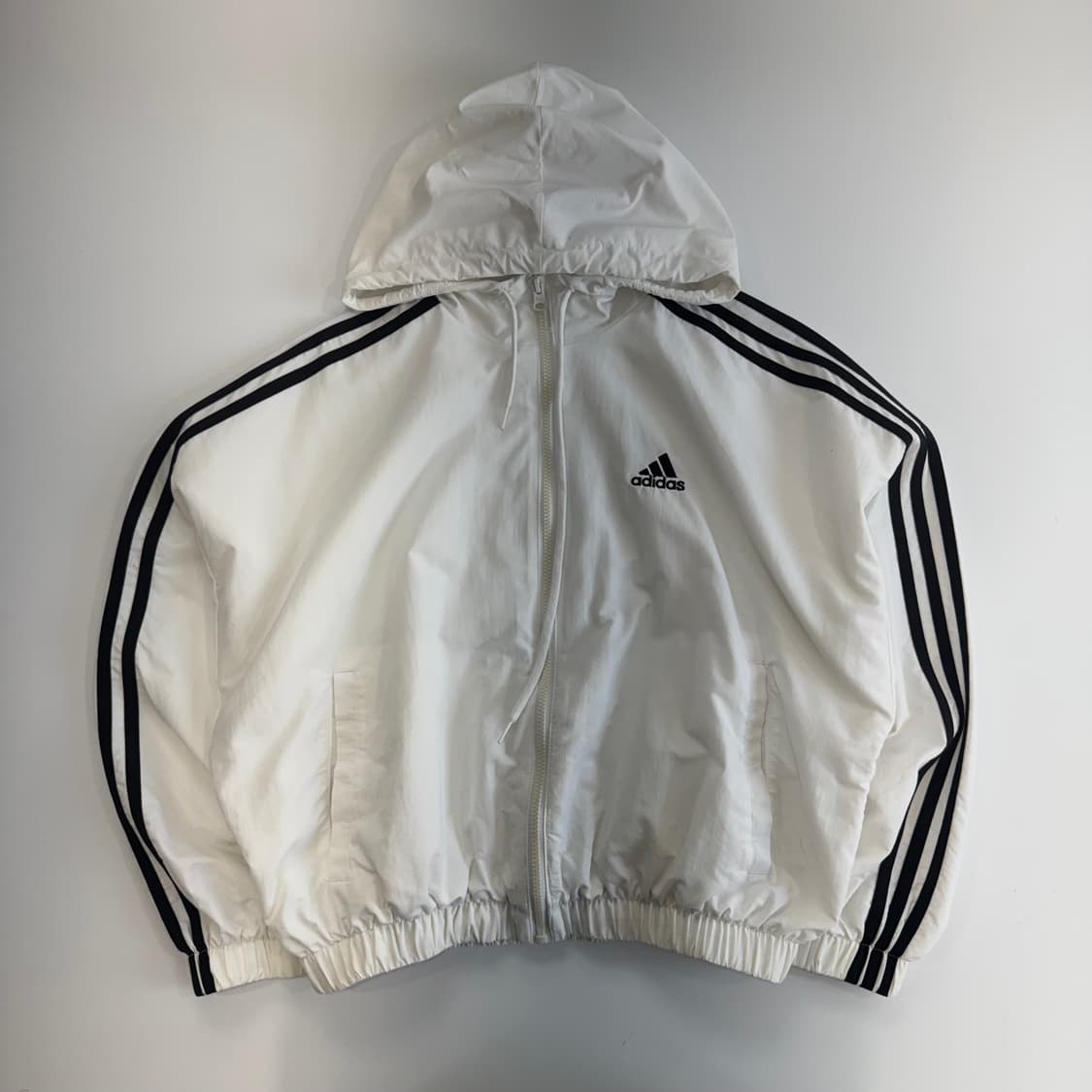 Adidas 아디다스 삼각로고 화이트 크롭 바람막이 상품이미지3