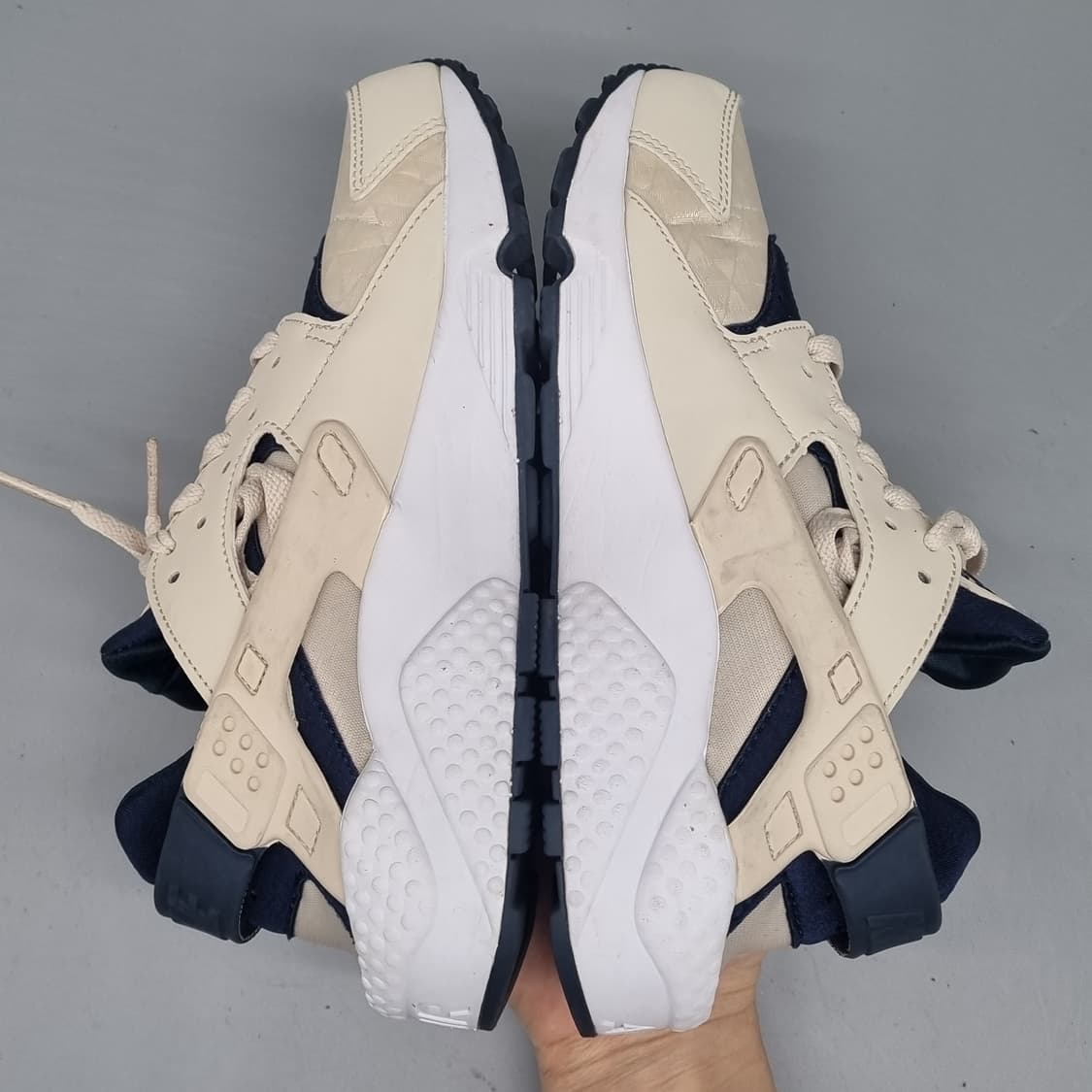 나이키 에어 허라취 여성운동화 실사이즈230 상품이미지5