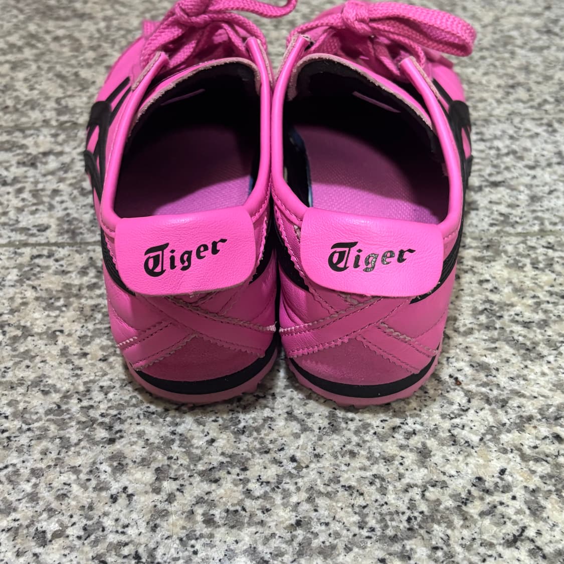 오니츠카타이거 멕시코 66 1183C102_701 드래곤후르츠 블랙 상품이미지3