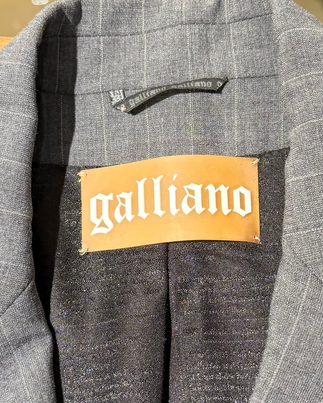 갈리아노 차콜 핀스트라이프 블레이저 상품이미지7
