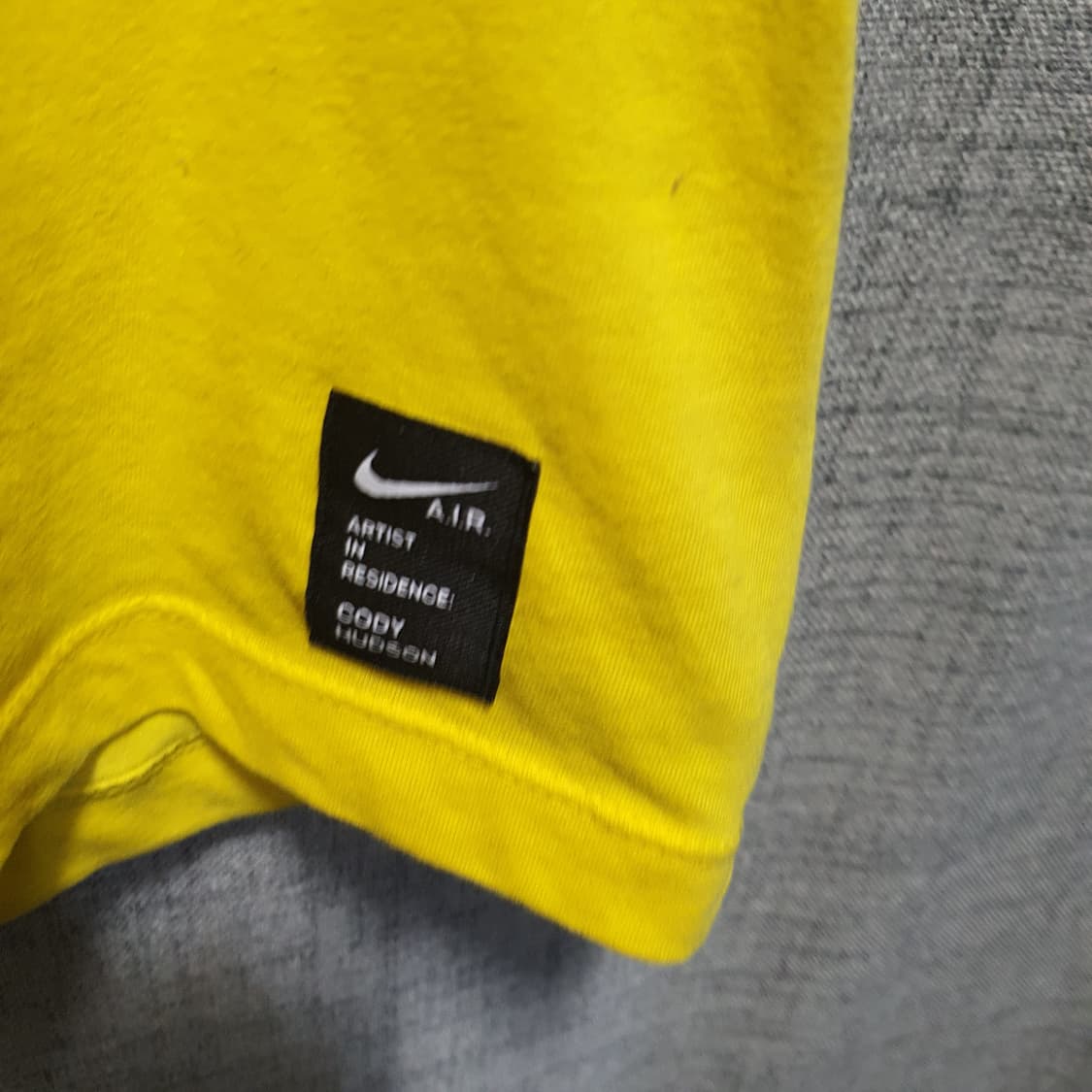 나이키에어 드라이핏 옐로우 반팔 티셔츠 프린팅  상품이미지4
