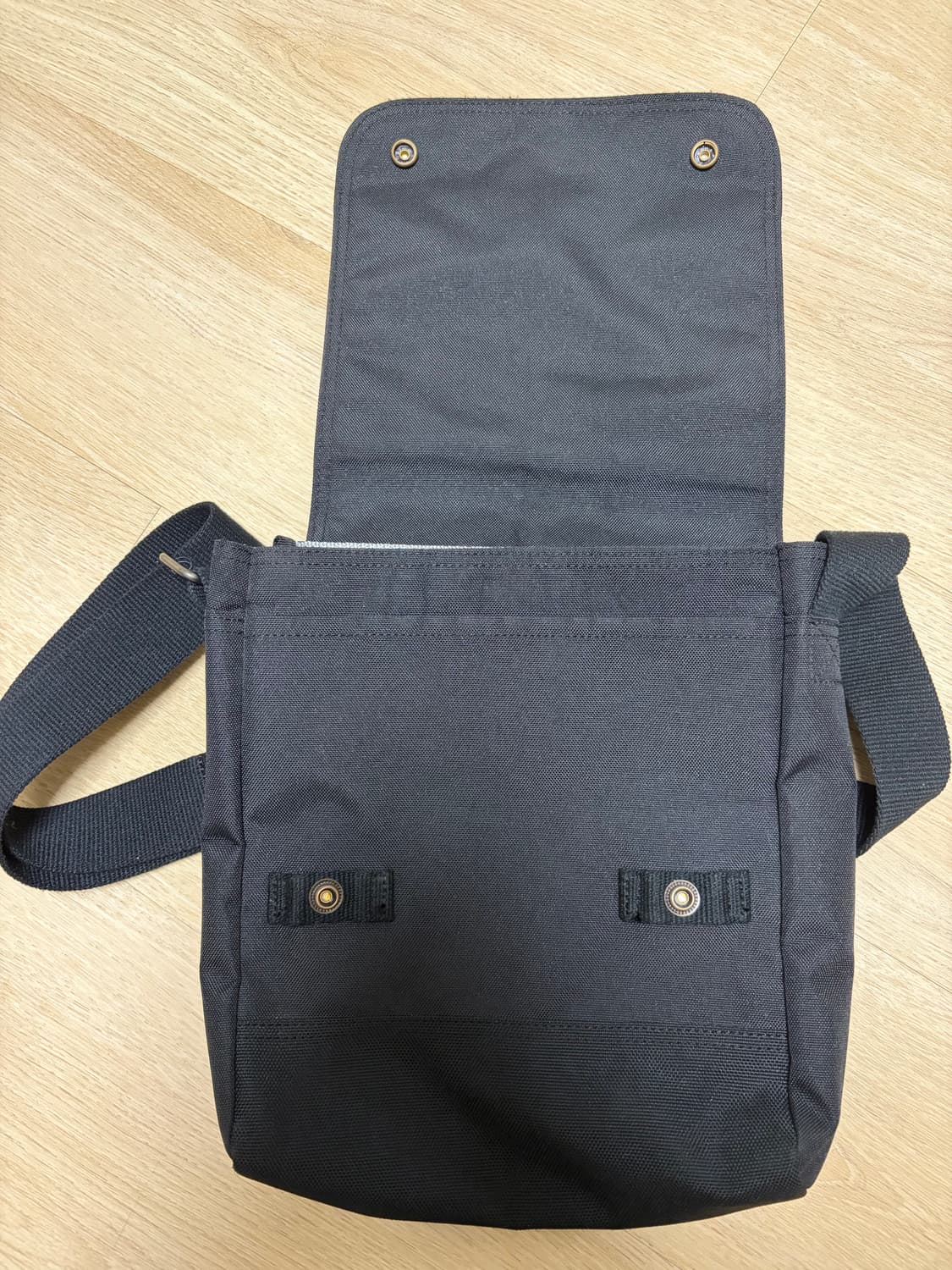 칼하트 크로스바디 스냅백 상품이미지7