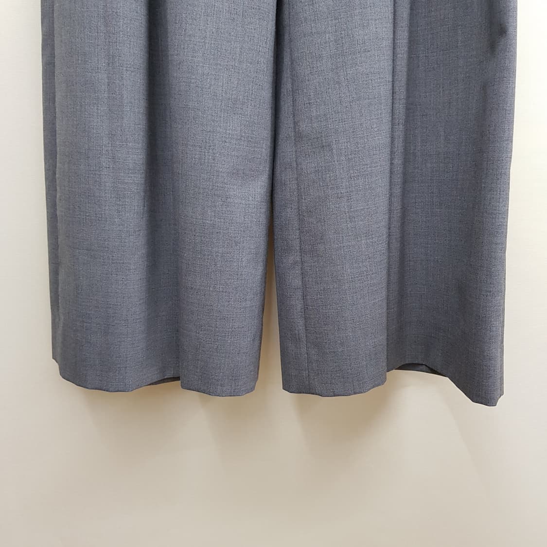 한섬 마인 2025 울 드로우스트링 핀턱 와이드 팬츠 61-90 사이즈 상품이미지3