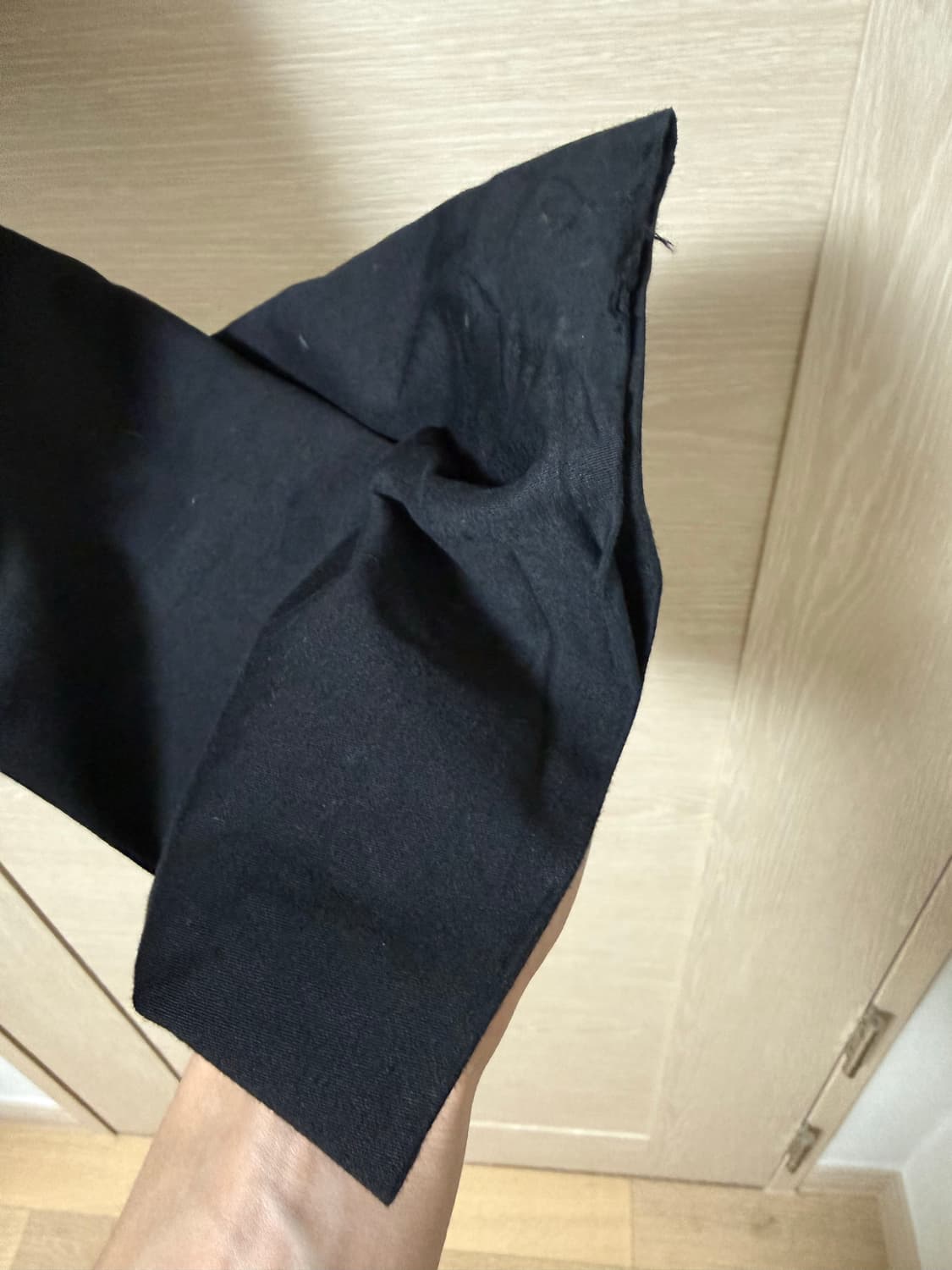 해칭룸 레귤러 트라우저 블랙 2사이즈 상품이미지2