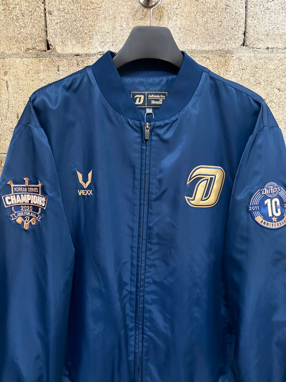 엔씨 다이노스 2020 어센틱 점퍼 상품이미지2