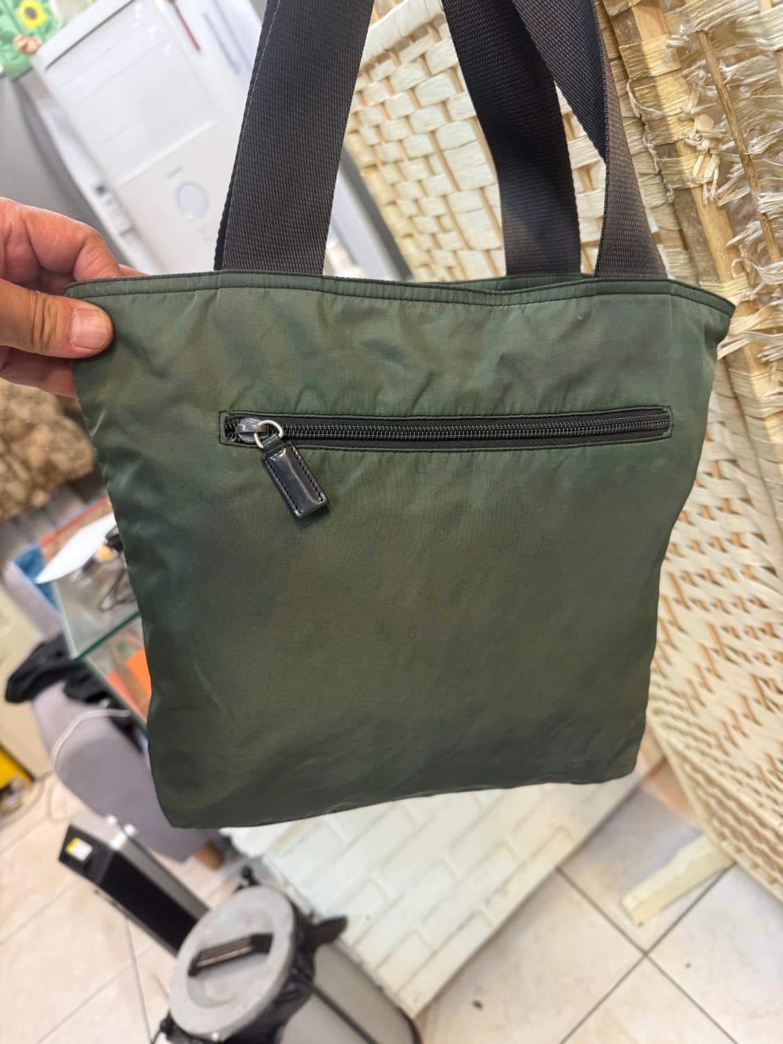 정품 프라다 나일론 숄더백 팝니다 상품이미지4