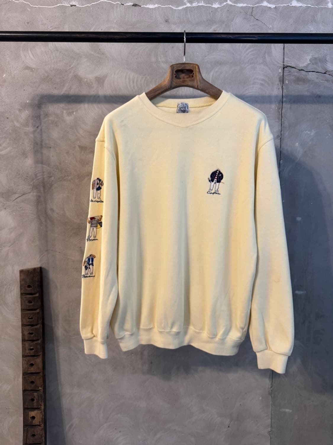 LUPO DI MARE 자수 맨투맨 슬림100 상품이미지1