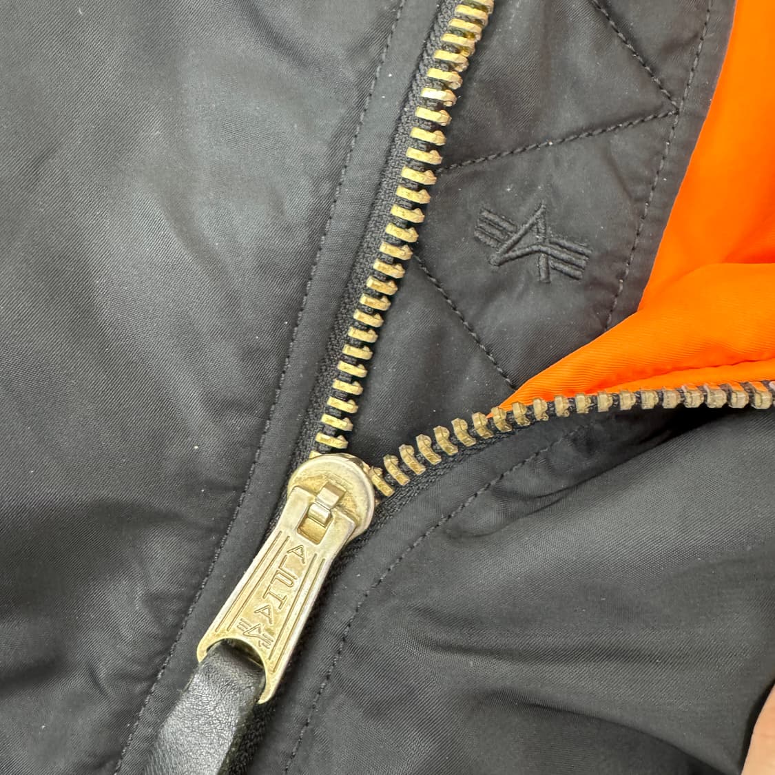 2XL 알파인더스트리 레귤러핏 블랙 MA-1 항공점퍼 자켓  상품이미지5