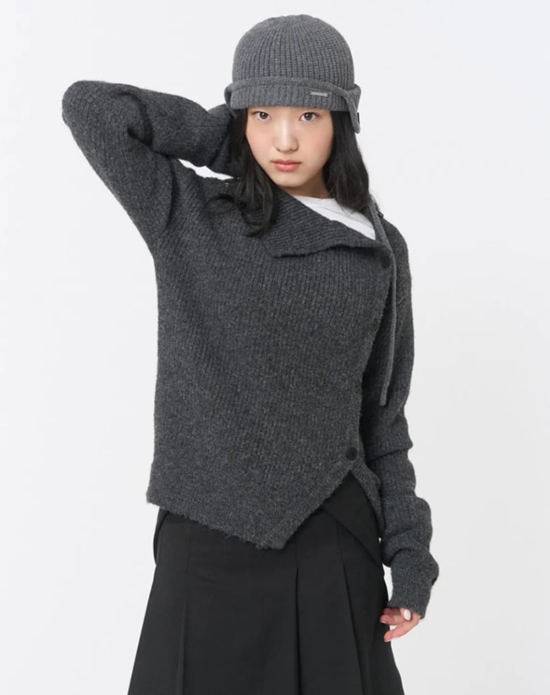 미세키서울 사이드 버튼 니트 차콜 상품이미지2
