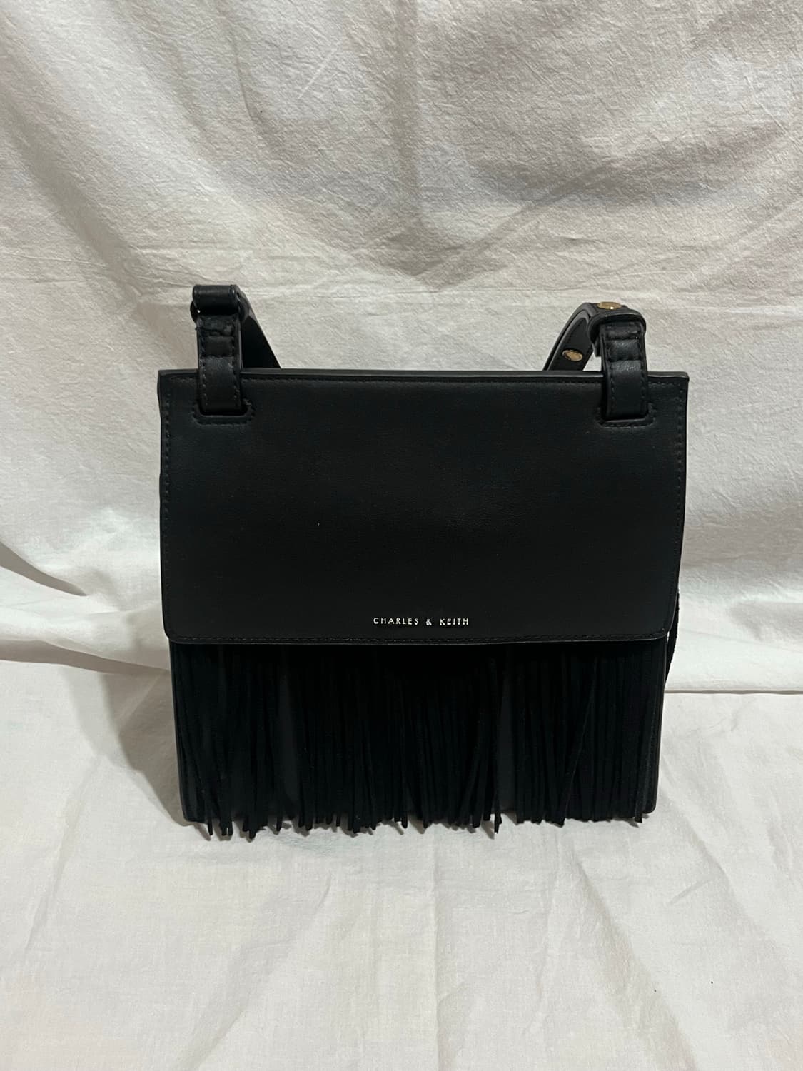 찰스앤키스 태슬 크로스숄더백 상품이미지1