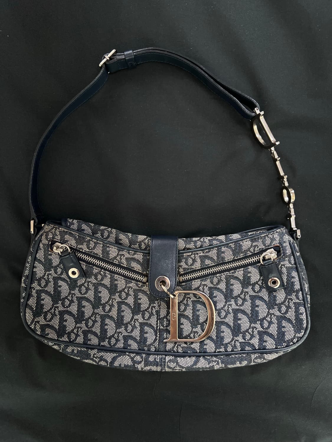 디올 오블리크 D참 바게트백 상품이미지3