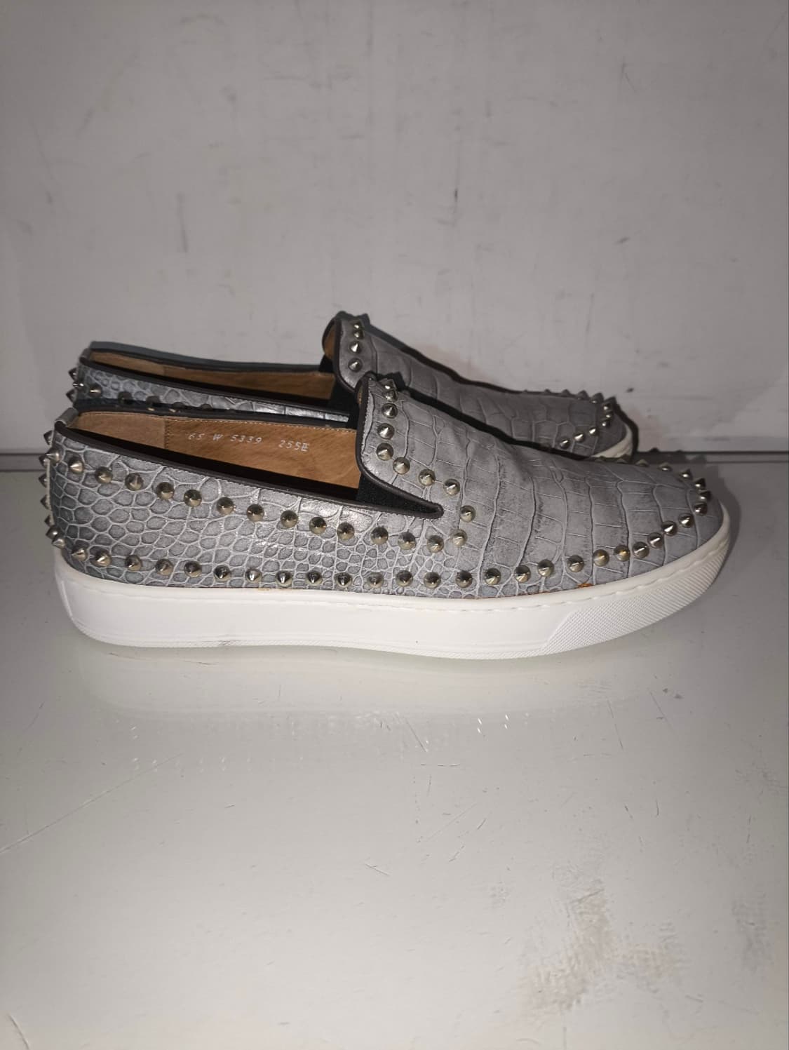 255mm 스터드 가죽 슬립온 슈커스  상품이미지3