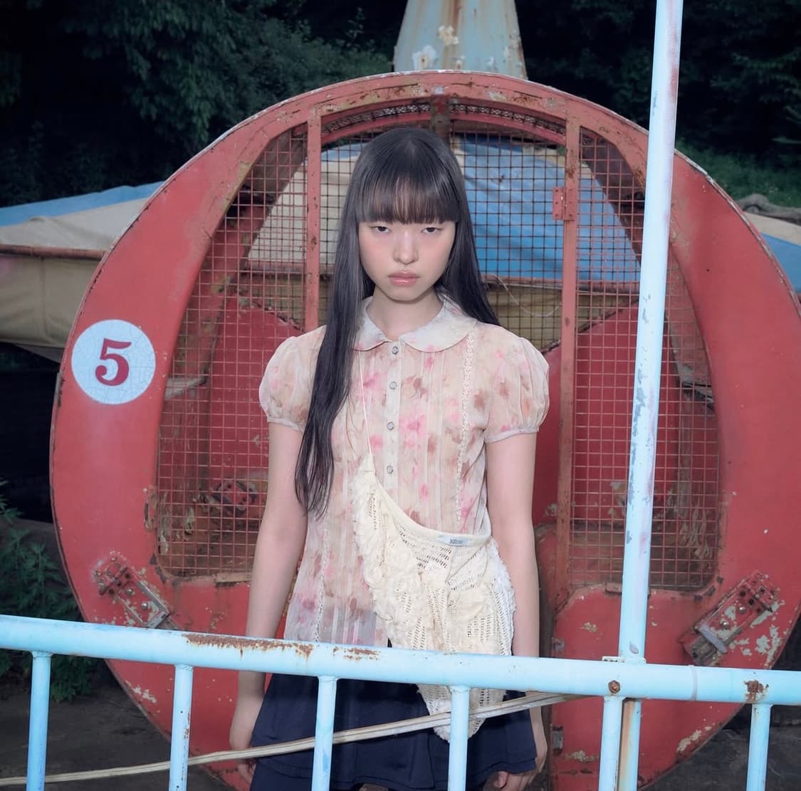 나비버스 naviverse 플라워 레이스 블라우스 상품이미지6