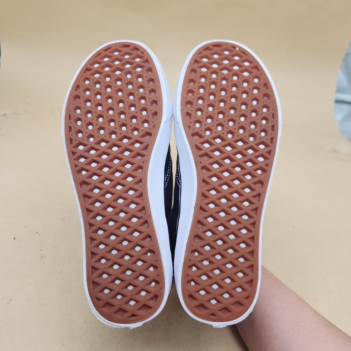 반스 컴피쿠시 여성스니커즈235 상품이미지3