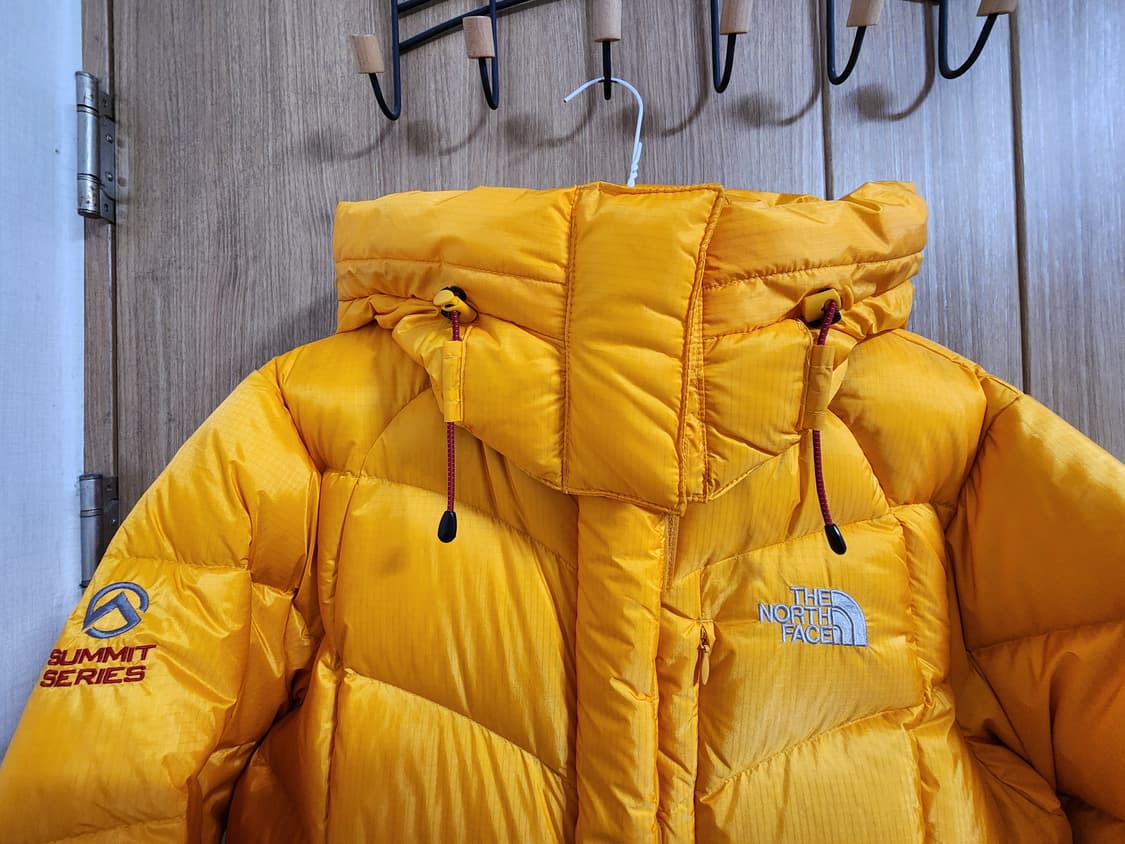 (95)여성 노스페이스 구스다운 패딩 패커블 파우치 포함 상품이미지2