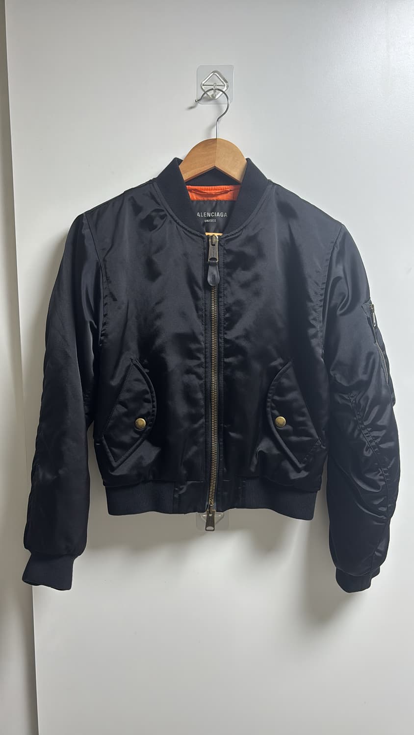 balenciaga ss23 runway shrunk bomber 상품이미지6