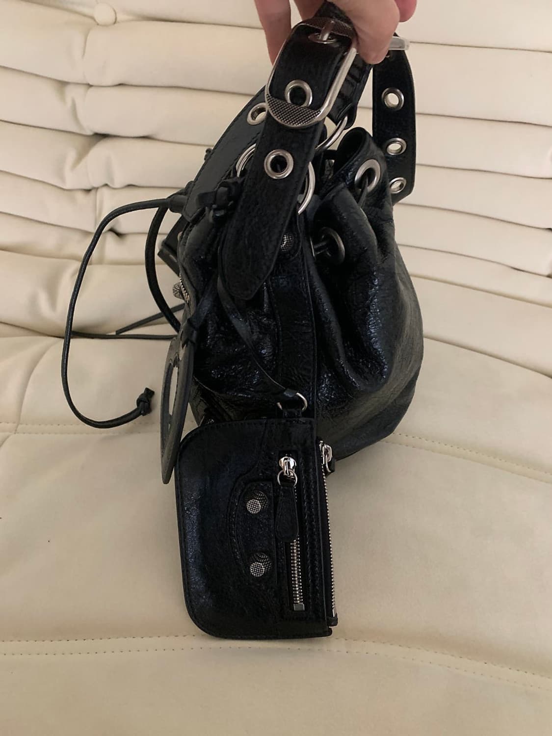 발렌시아가 르 카골 버킷백 xs 상품이미지4